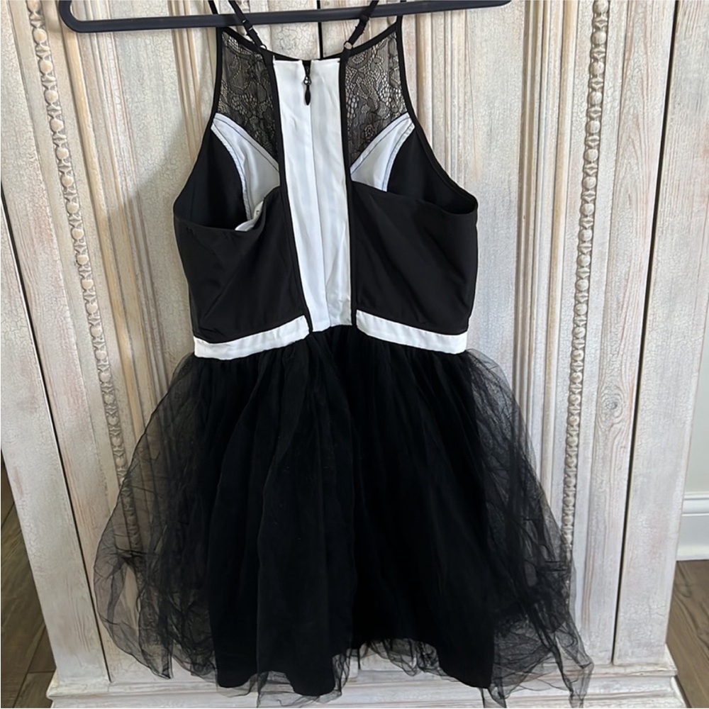 BCBG GENERATION Blocked Tulle Cocktail Dress - Picture 6 of 11